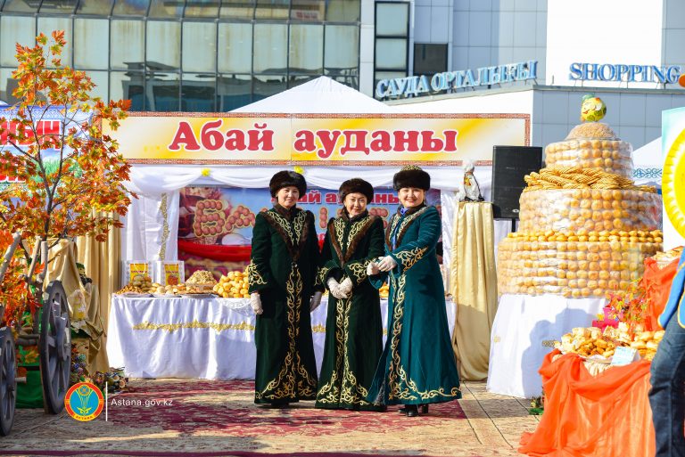 Астанада Қарағанды облысының ауыл шаруашылық жәрмеңкесі өтіп жатыр