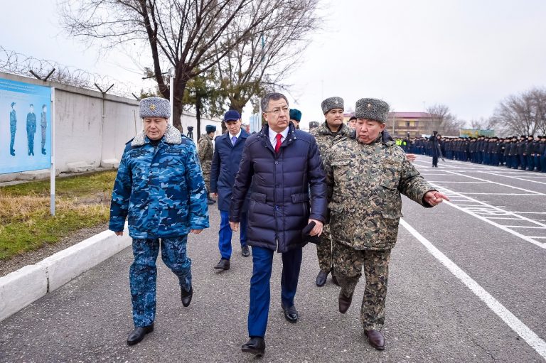 ОҚО әкімі ҚР Ұлттық гвардиясының мерекелік саптық жиынына қатысты